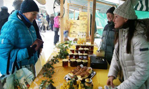 Der Markt am Berg erfreut sich großer Beliebtheit. Foto: mst