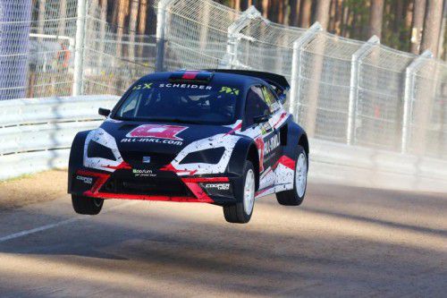 Der Wahl-Lochauer Timo Scheider sprang förmlich beim Rallycross-Weltmeisterschafts-Finale zum vierten Platz.  Foto: fia