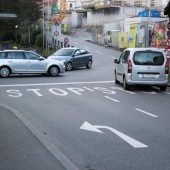 Stopptafel sicherer als Vorranggeben-Schild