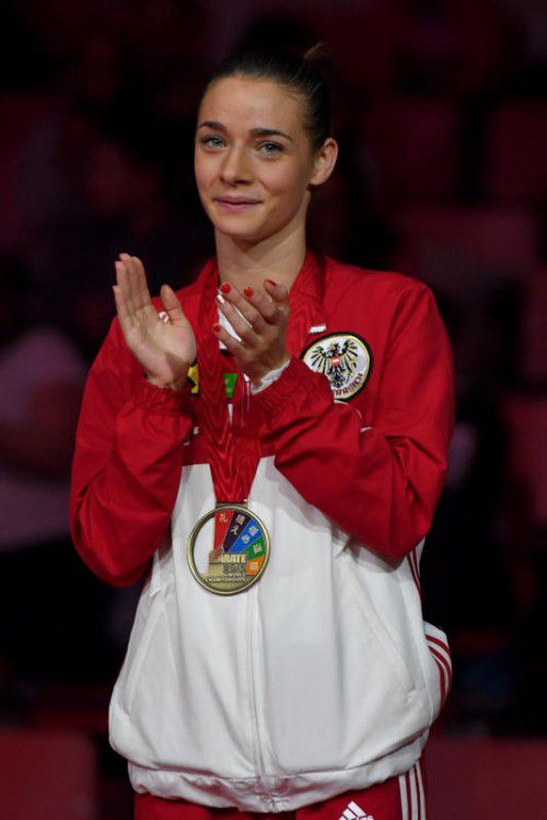 Die WM-Dritte Bettina Plank genießt in Oberösterreich großes Ansehen bei den Fans. Foto: gepa