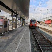 Neuer Bahnsteig in Betrieb