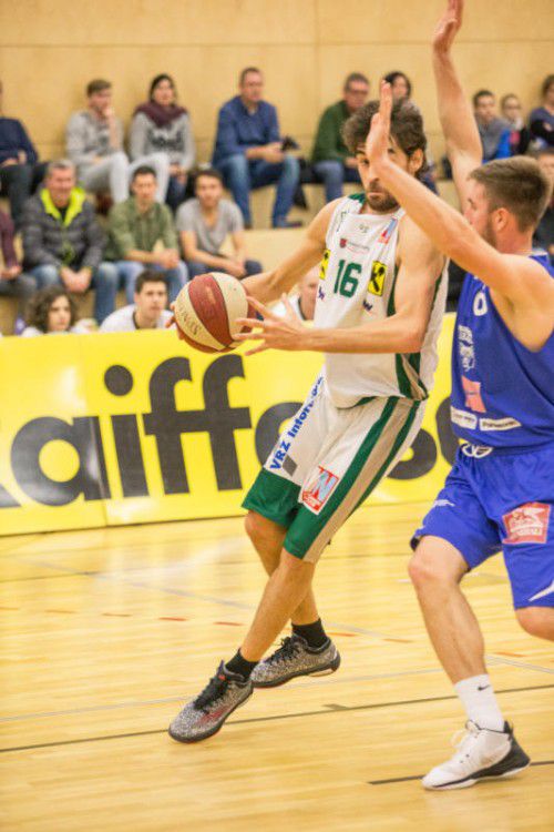 Mario Tobar verpasste mit elf Punkten, 13 Rebounds und neun Assists nur knapp sein erste Triple-Double in dieser Saison. Foto: SAMS