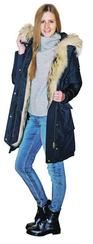 Ohne lässigen Parka geht diesen Herbst/Winter gar nichts. Jennifer zeigt sich für unser Foto in einem trendigen Outfit mit edlem Parka der Marke Woolrich – alles von Luger Moden in Hard.
Foto: VN/paulitsch
