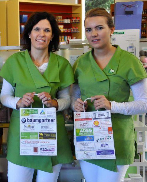 Sponsoren finanzieren die Papiertaschen. Foto: hab