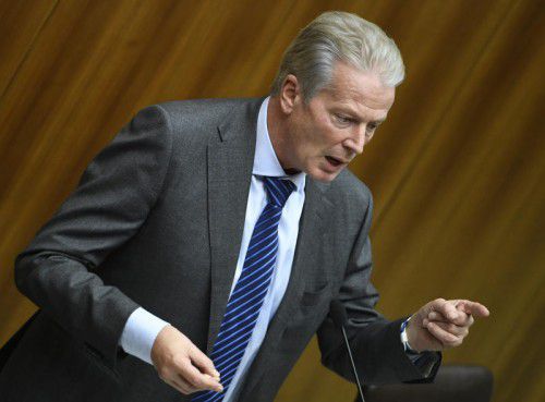 Vizekanzler Mitterlehner am dritten Budgettag im Nationalrat. APA
