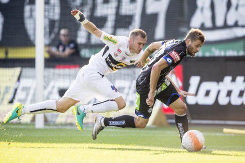 Wiedersehen in Altach: Lukas Jäger (links) und Philipp Huspek lieferten sich zuletzt heiße Duelle. Foto: apa