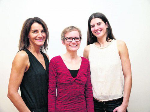 Brigitta Dür, Jeanette Lausen und Anne Rümmele bei der feierlichen Eröffnungsparty (v. l.). Fotos: sie