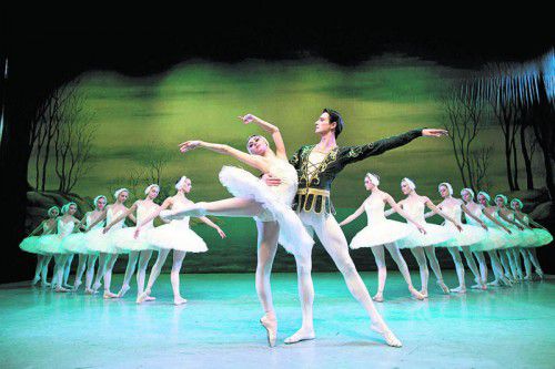 Das St. Petersburg Festival Ballett gastiert im Jänner mit „Schwanensee“ im Festspielhaus in Bregenz. Foto: guido ohlenbostel
