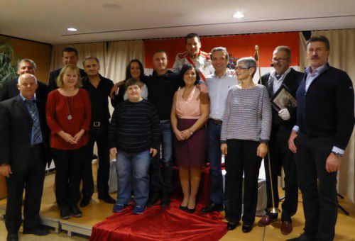 Die Jubilare der Vorarlberg Milch wurden im Rahmen der Weihnachtsfeier von Kaiser Christian I. persönlich geehrt. Foto: Vmilch