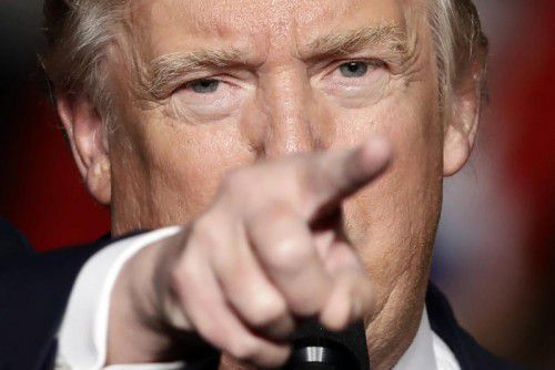 Donald Trump regte sich wieder maßlos über einen Journalisten auf. Diesmal war es der Chefredakteur der Zeitschrift „Vanity Fair“. Foto: AP