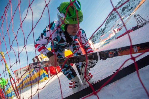 Für Skicrosser Bernhard Graf heißt es, die Ski für das Finale zu präparieren. foto: steurer