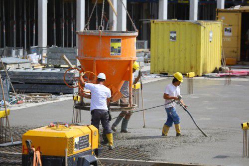 Großaufträge wie der Bau des neuen Meusburger-Gebäudes in Wolfurt sorgten bei Hilti & Jehle für ein gutes Geschäftsjahr 2015/16. Foto: H&J
