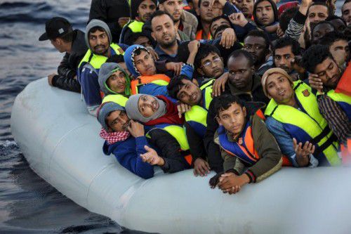 Heuer seien über das Mittelmeer mehr als 20 Prozent mehr Personen gekommen als im letzten Jahr, berichtet das Bundeskriminalamt. APA