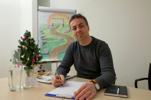 Michael Thaler zeigt sich bereits weihnachtlich gestimmt, denn bei ihm ist zusätzlich Urlaub angesagt. Foto: vn/paulitsch