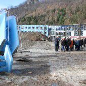 Mit Hauruck zu neuem Freibad