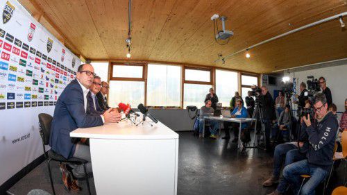 Nie zuvor war der „Bahnhof“ für einen neuen Trainer in Altach größer als für Martin Scherb. (l.). Foto: gepa