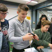 Schule oder Lehrberuf?