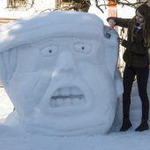Donald Trump aus Schnee