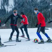 Kraft und Koordination auf ungewohntem Terrain geschult