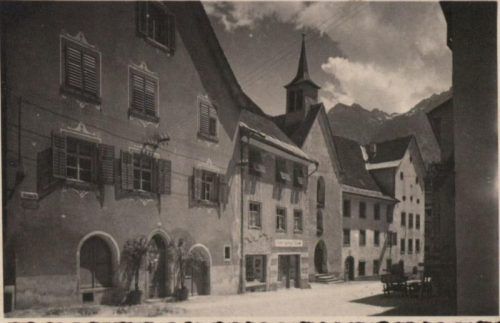 1925