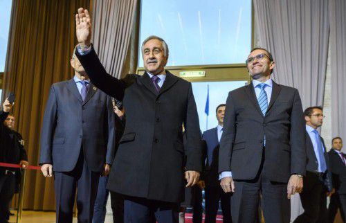 Akinci trifft für die Verhandlungen in Genf ein. Foto: AFP