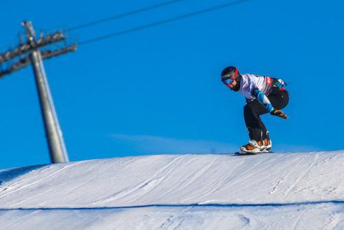 Alessandro Hämmerle war der Schnellste der drei Vorarlberger in der Qualifikation für das Snowboardcrossrennen in Solitude. Foto: Steurer