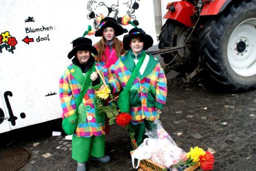 Am Sonntag ziehen die Narren durch Klaus.  Foto: VN