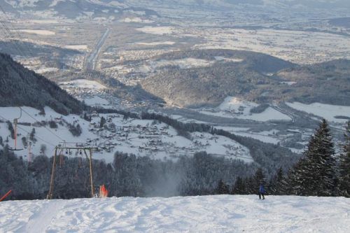 An den Wochenenden ist der Skilift geöffnet. Foto: he