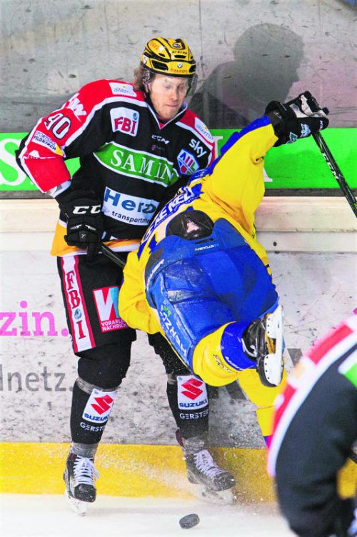 Auf Puntkejagd in Zell: VEU-Stürmer Dustin Parks. Foto: stiplovsek