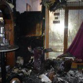 Feuerwehrgroßeinsatz bei Party im Gartenhaus