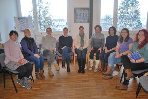 Das Team des Familienservice der Lebenshilfe erschien voller Vorfreude zum Selbstverteidigungskurs. Foto: loa