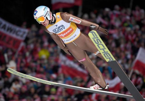 Der Pole Kamil Stoch ist derzeit im Skisprung-Weltcup eine Klasse für sich. Auch das Heimspringen entschied der 29-Jährige für sich. Foto: afp