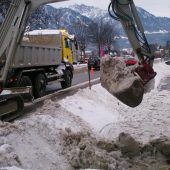 Schwarzbach in Bludesch durch Schnee verlegt