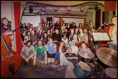 Das Vollmondvarieté findet im autonomen Kulturzentrum „ProKonTra“ in Hohenems statt.