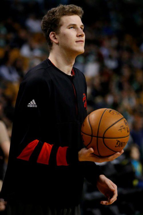 Jakob Pöltl fasst immer besser Fuß in der NBA. Foto: gepa