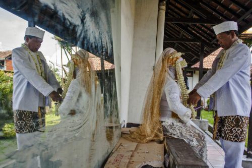 Jedes vierte Mädchen in Indonesien wird noch vor seinem 18. Geburtstag verheiratet.  Foto: ap