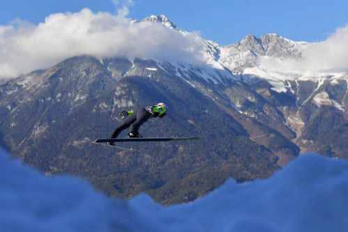 Mit seinem Sieg in der Qualifikation auf dem Innsbrucker Bergisel tankte der Gesamt-Zweite Stefan Kraft viel Selbstvertrauen bei der Vierschanzentournee. Foto: GEpa