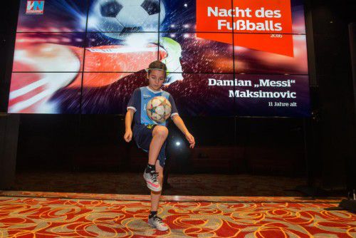 Nachwuchsspieler Damian Maksimovic begeisterte im Vorjahr mit Fußballakrobatik auf der Bühne. VN-Steurer