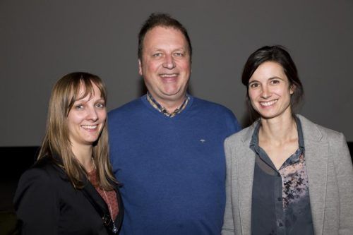 Stadtmarketing-GF Ulrike Dirnbauer (r.) mit WIGE-Obmann Hanno Fuchs und Martina Erhart (Stadtmarketing). Foto: Stadtmarketin/Mathis