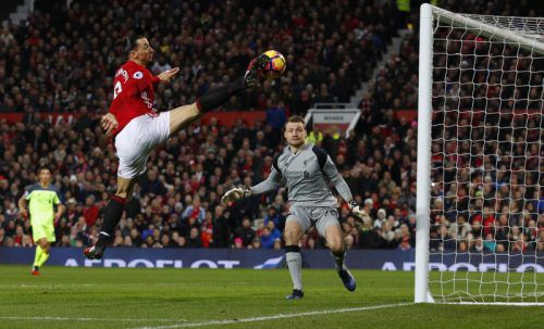 Unwiderstehlich: Der Schwede Zlatan Ibrahimovic rettet seinem Klub ManU mit seinem Treffer ein 1:1-Heimremis gegen Liverpool. Foto: Reuters