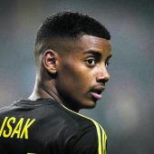 Talent Isak statt zu Real Madrid nach Dortmund