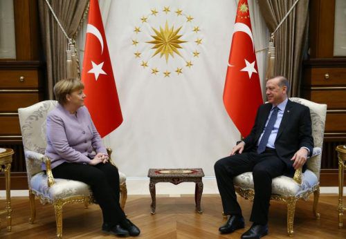 Angela Merkel und Recep Tayyip Erdogan trafen sich in Ankara. afp