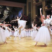 Opernball mit Trauerminute