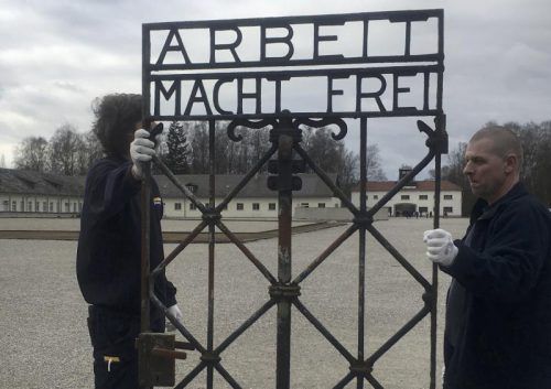 Bis heute sind die Umstände des Diebstahls nicht geklärt. Es hatte einen anonymen Hinweis auf den Fundort gegeben.  Foto: Reuters