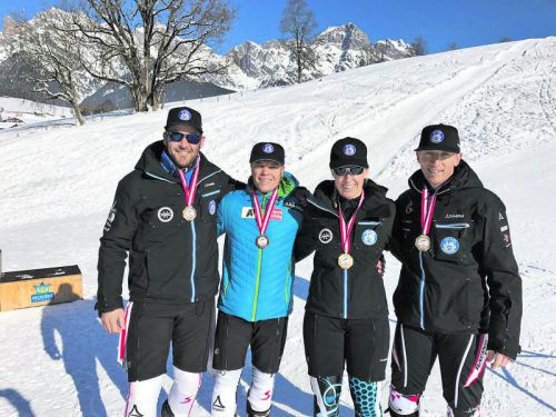 Die Medaillengewinner bei den Masters-Titelkämpfen (v. l.): Mario Wachter, Christof Brugger, Severine Rudiger und Stefan Mangard. verband
