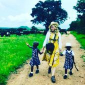Madonna zeigt ihre adoptierten Zwillinge