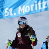 Vonn darf Stock mit Klebeband befestigen