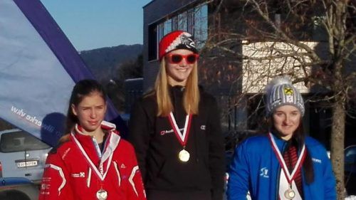 Lea Riem , Anna-Lea Blümel und Isabell Gächter. Foto: Verein