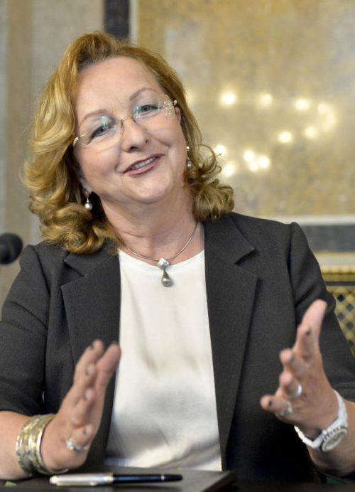 Maria Fekter verteidigt den Namen des Heldenplatzes. Foto: apa