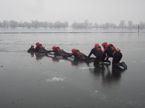 Die Mitglieder der Wasserrettung probten den Ernstfall.